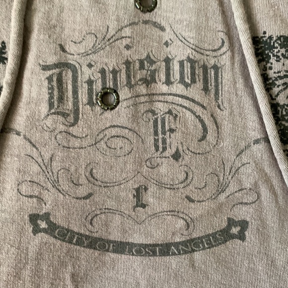 Vintage tank from the 90’s graphic tank L juniors Preowned runs small - Picture 12 of 12